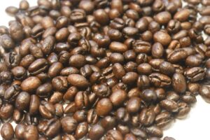 酸味と苦味が味わえる収穫量2%の希少コーヒー