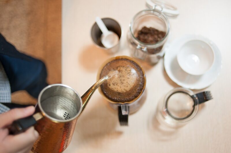 コーヒーの香りは挽く時、淹れる時に一番香り高くコーヒー楽しむ醍醐味の一つ
