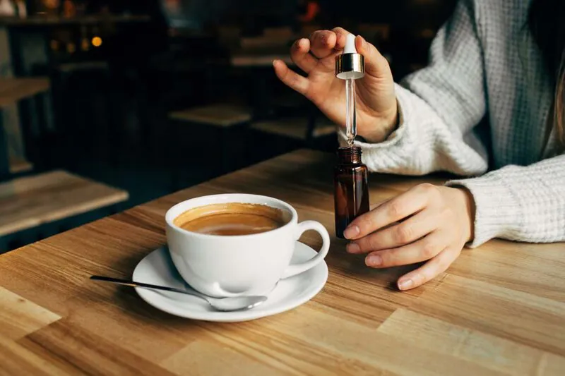1日何杯までOK?コーヒーに含まれるカフェインについて 3 AdobeStock 333655386